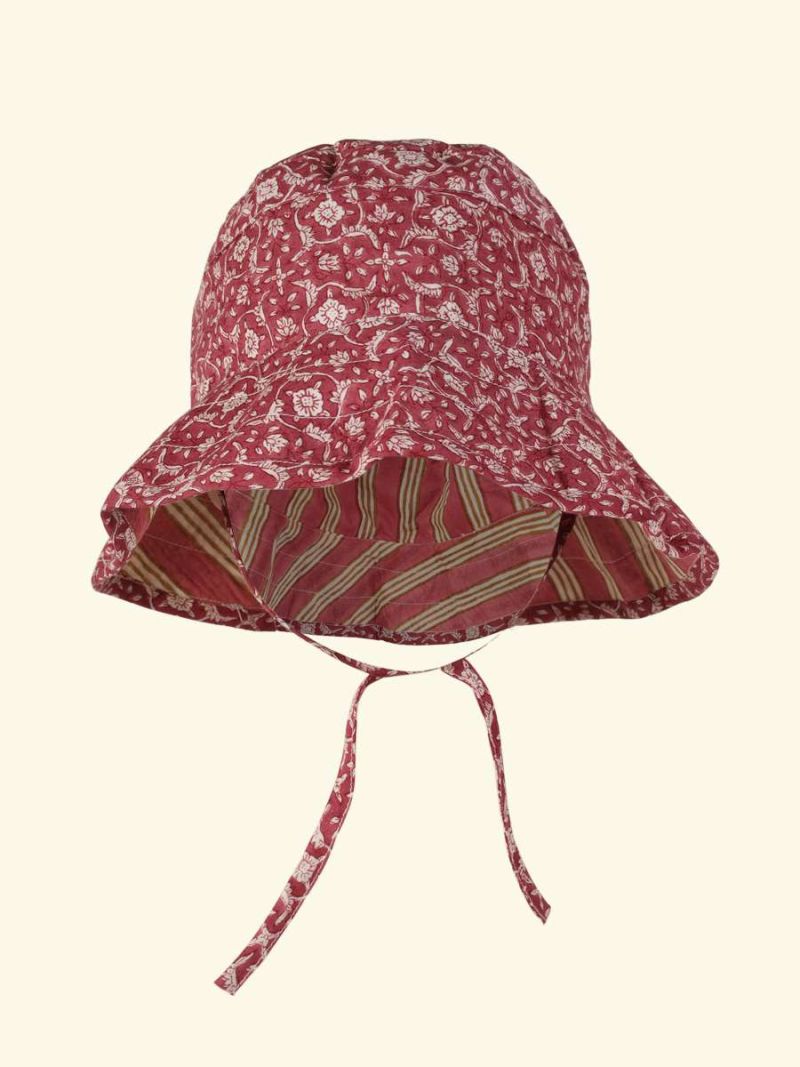 Baby hat by Khasto a product of craftsmanship and sustainability. the baby sun hat is block printed.