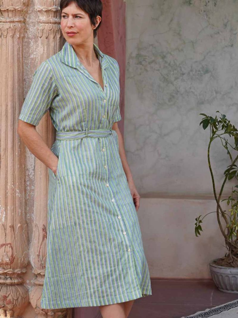 Belted dress by Khasto a product of craftsmanship and sustainability. The waist belted dress is hand block printed and has an inner lining of our celebrated soft voile for an optimal wearing comfort.