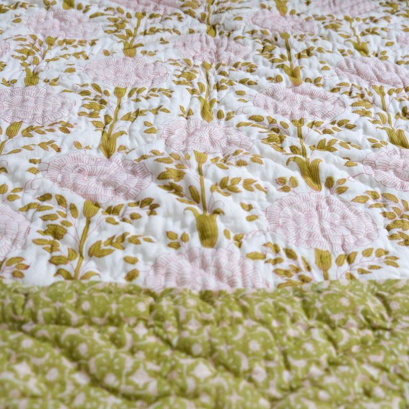 Red aster quilt